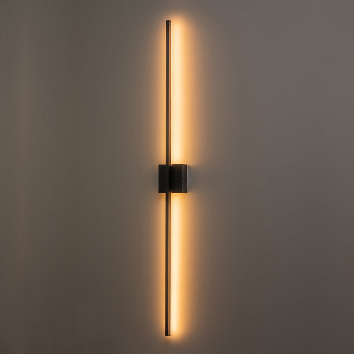 Vertical Matte Black LED Wall Light - Modern Design with Warm Ambiance