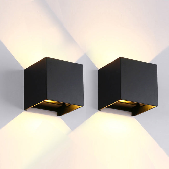 2-Light Black Aluminum Cube LED Wall Light with Adjustable Light（2-pack）