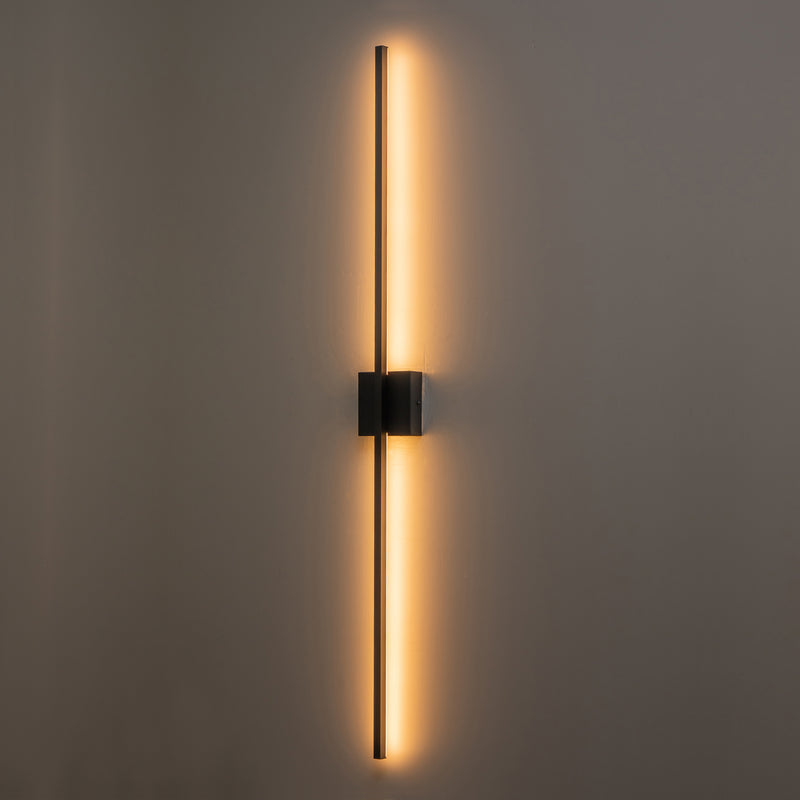 Vertical Matte Black LED Wall Light - Modern Design with Warm Ambiance