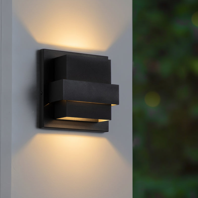 Matte Black Aluminum LED Wall Light