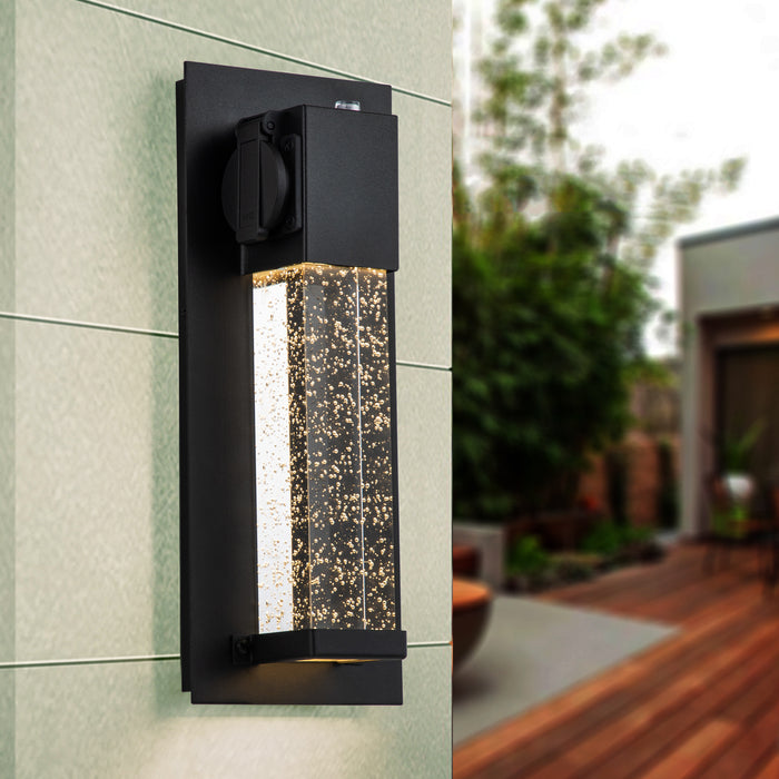 Matte Black Dusk to Dawn LED Outdoor Wall Light with Outlet and Clear Bubble Glass(2-Pack)