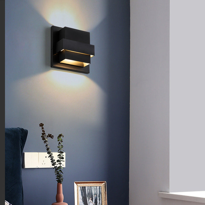 Matte Black Aluminum LED Wall Light